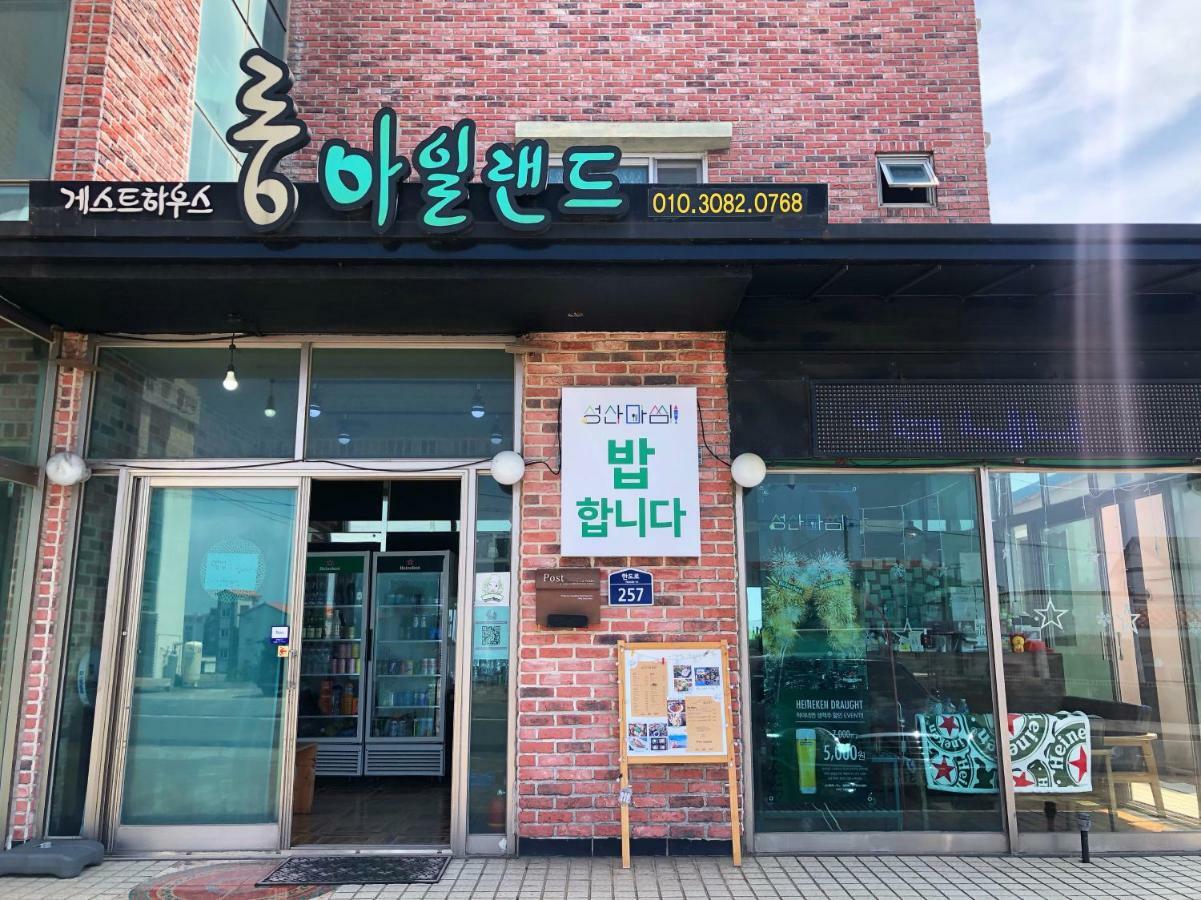 Longisland Guesthouse Seogwipo Exterior foto